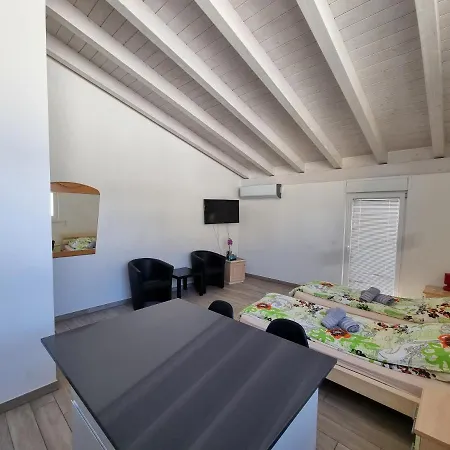 Bellinzona Rooms Gasthof